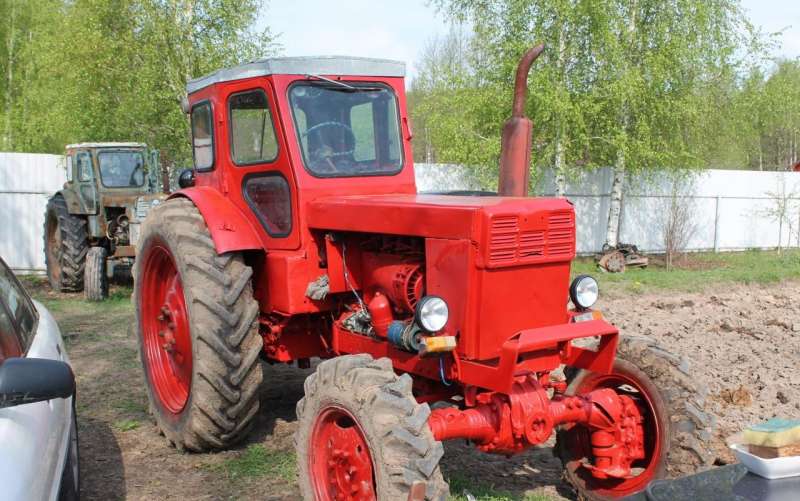 Купить бу трактор в ростовской. Т-40 (трактор). Т40ам. Т 40 ам. Трактор т 40 красный.