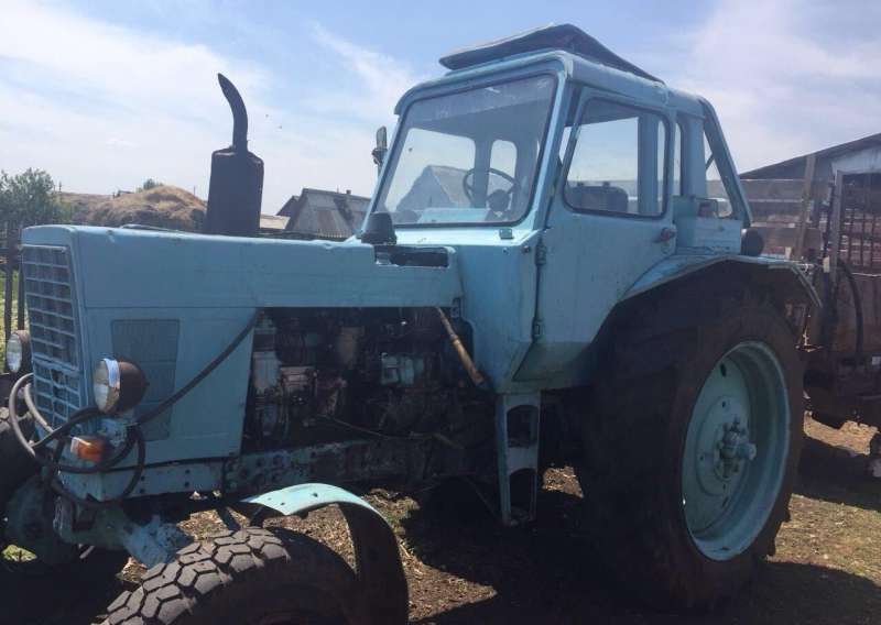 Авито оренбургская область купить трактор. Т-82 трактор. МТЗ 82 С маленькой кабиной с куном. Т 320 трактор.