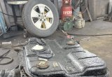 Ремонт бензобака Kia carens с подрамников оригинального