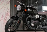 Triumph Bonneville T120 black