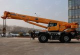 Самоходный короткобазный колесный кран XCMG XCR90