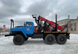 Лесовозный тягач Урал с манипулятором