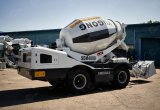 Самозагружающий самоходный бетоносмеситель Yugong SDM40