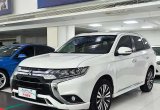 Mitsubishi Outlander 2020 2.4L 4WD Premium Edition 5 Se