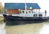 Круизная яхта траулер Globe Trawler 36