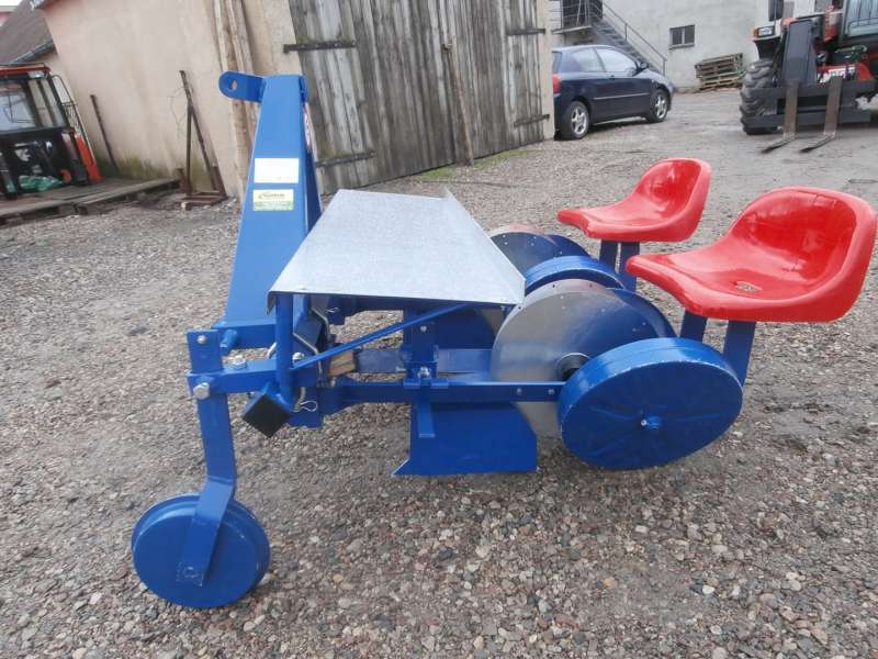 Рассадопосадочная машина навесная Agro-Max Польша