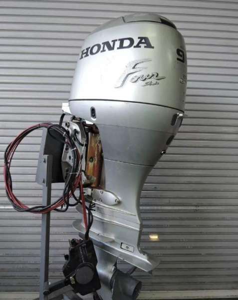 Лодочный мотор Honda BF 90