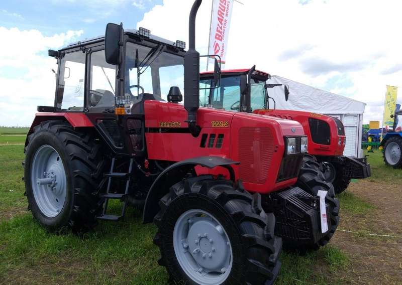 Трактор Беларус - 1221.3 (мтз - 1221.3)