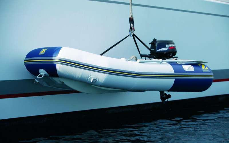 Надувная лодка Zodiac RIB Cadet Compact 250