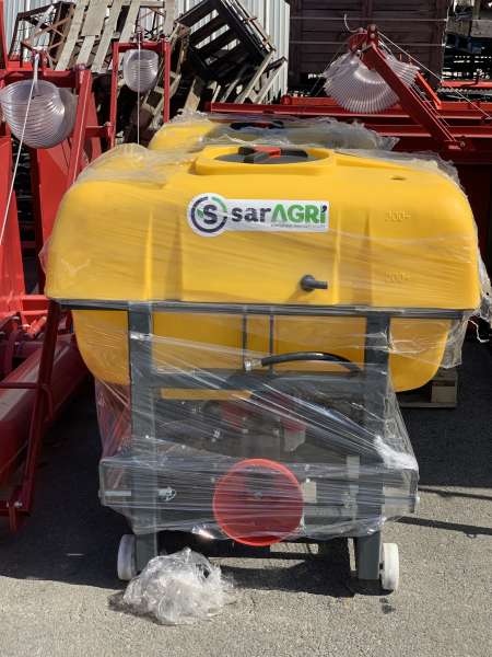 Опрыскиватель навесной полевой 300л 10м Турция