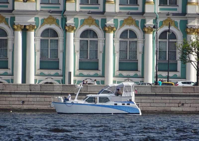 Стальная моторная яхта Melody Bay 1000