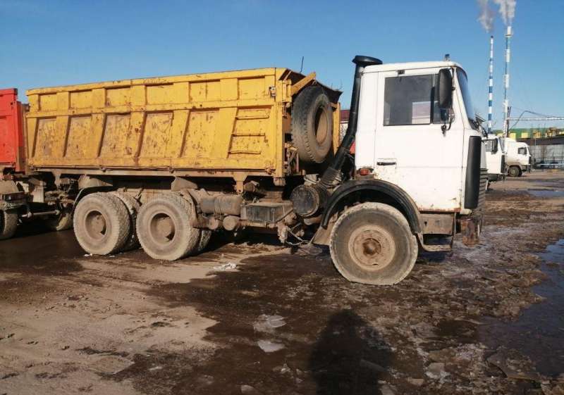 Самосвал маз 551605-275