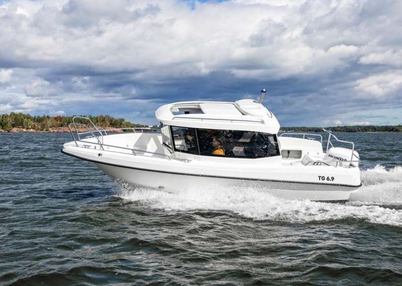 Финский кабинный катер TG 6.9