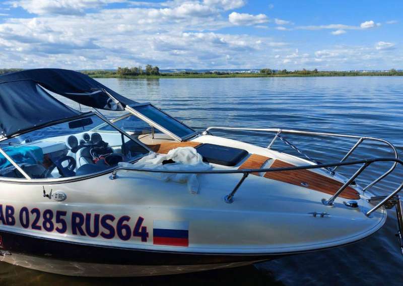 Катер Bayliner "Capri-192 Sport"