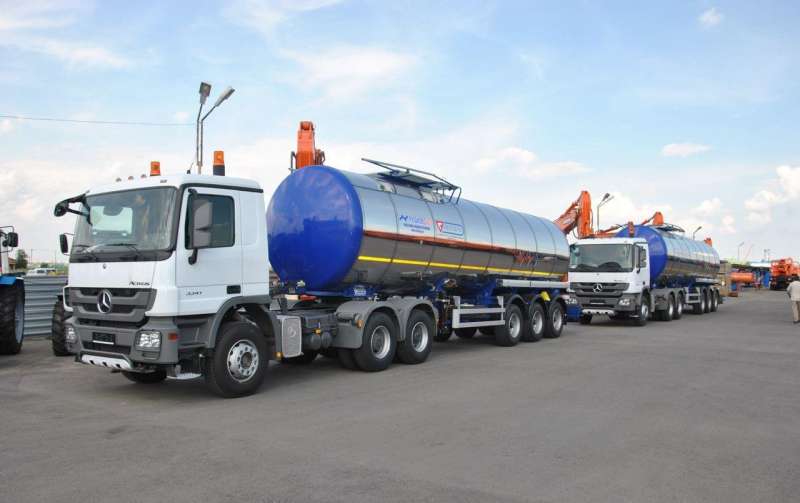 Полуприцеп-цистерна SF3B38 (термос, снаружи нерж-к