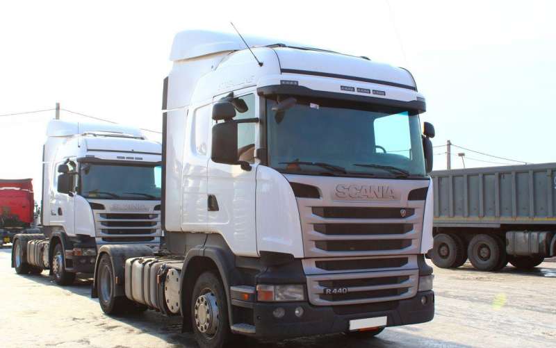 Scania R440