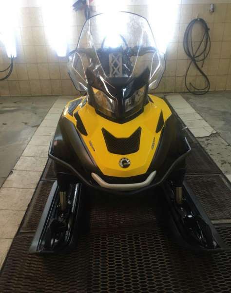 BRP Ski Doo Skandic SWT 900 ace 2015