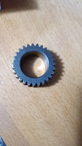 JCB 8016 шестерня редуктора хода