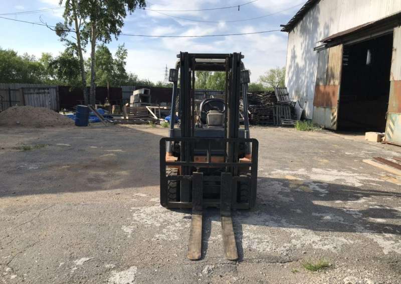 Погрузчик Toyota 7FGKl20. Бензин