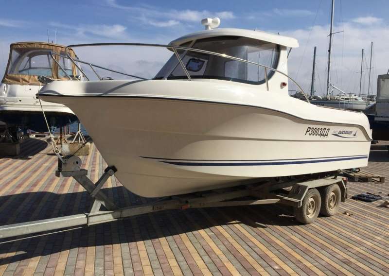 Quicksilver Pilothouse 640