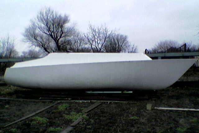 Яхта парусная "корпус" 32 фута деревянный шпангоут