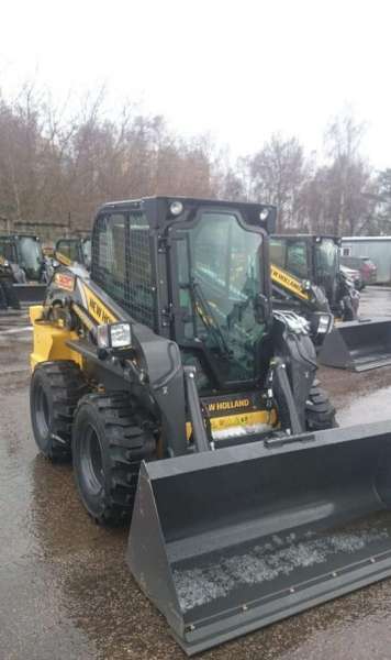 Мини-погрузчик New Holland L320, 2021