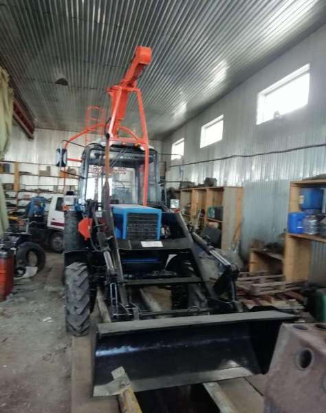Фронтальный погрузчик МТЗ 320П04, 2008