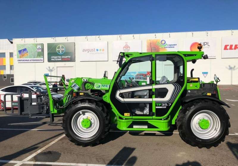 Телескопический погрузчик Turbofarmer Merlo 35.7