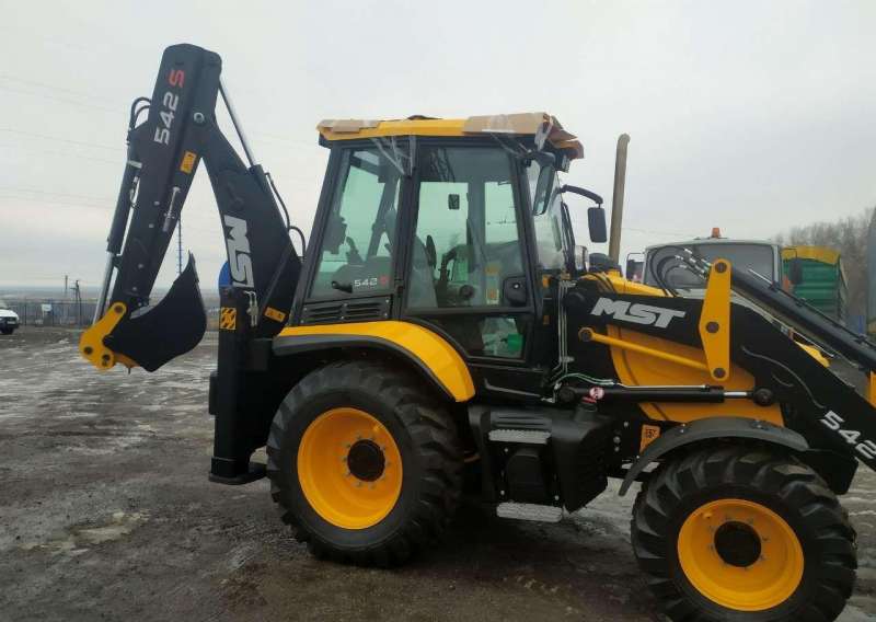 Экскаватор-погрузчик MST 542S
