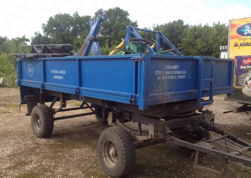 Прицеп тракторный 2птс-4,5 самосвальный