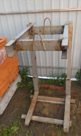 Вилочный захват для поддонов (кран вилы)