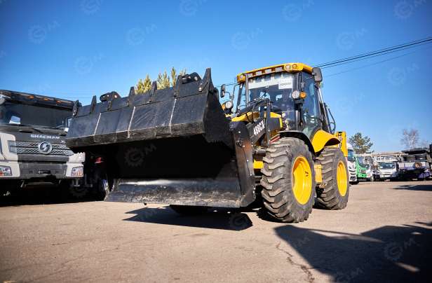 Экскаватор-погрузчик Yugong 4 8 8 C X, мосты carraro