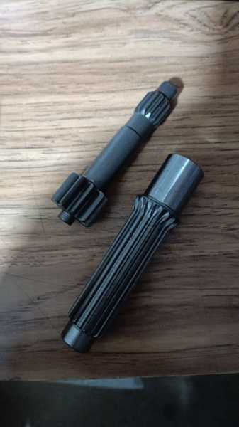 Вал редуктора хода  гидромотора Cat 304