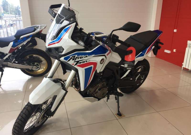 Africa Twin CRF1100 DL (DCT)