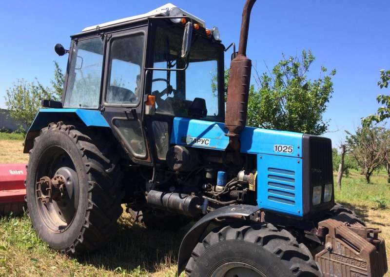 Трактор Беларус 1025