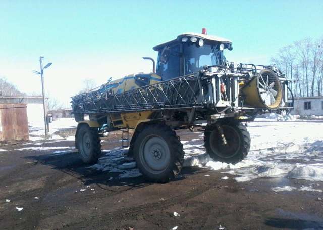 Самоходный опрыскиватель PLA MAP II 3250 2008г. в