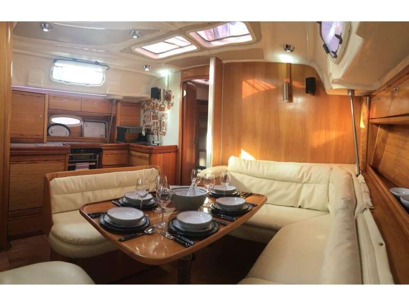 Парусная яхта Bavaria 42 Cruiser (1/5 доли)