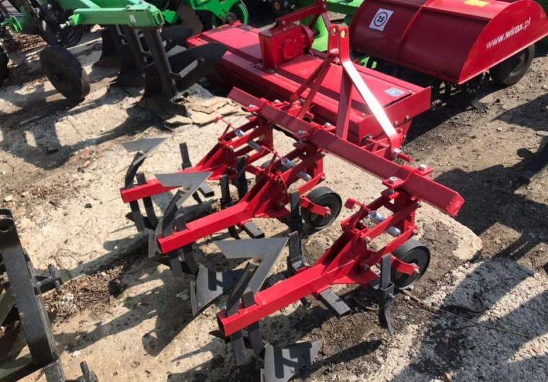 Культиватор окучник 2х рядный, распашник навесной