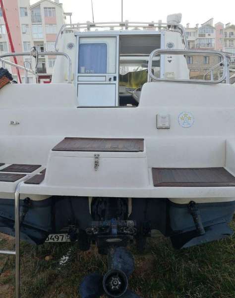 Продам катер Bella 652