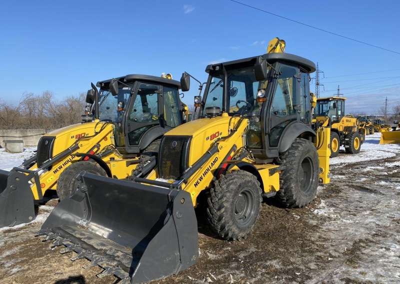 Экскаватор-погрузчик New Holland B80B, 2021