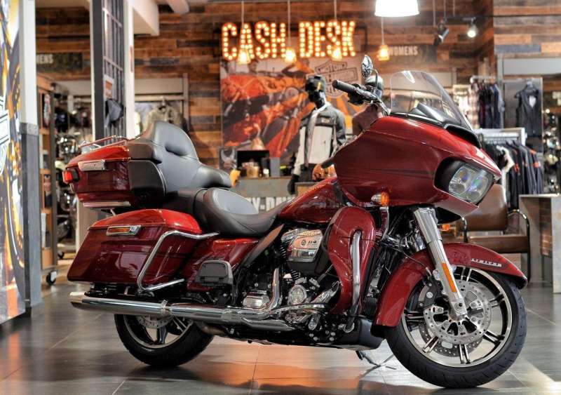 Road Glide Limited 114 (fltrk) Stiletto Red