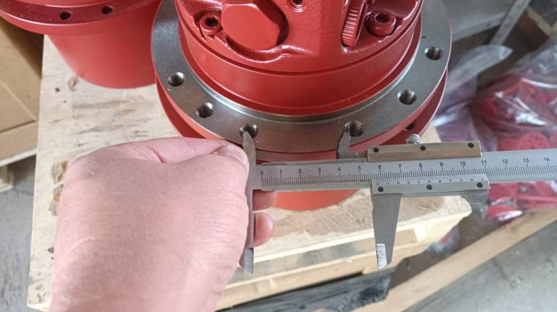 Редуктор хода с гидромотором Kubota KX41.2