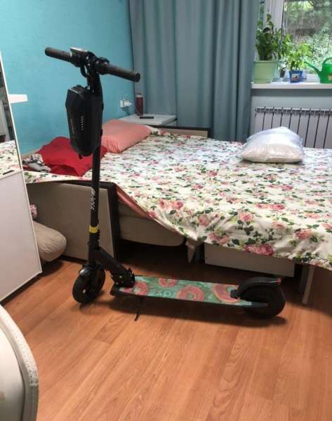 Электросамокат hiper Slim VX880, черный