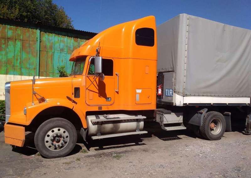 Freightliner FLD 120, 2005