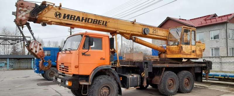 Автокран кс-45717К-3 "Ивановец"