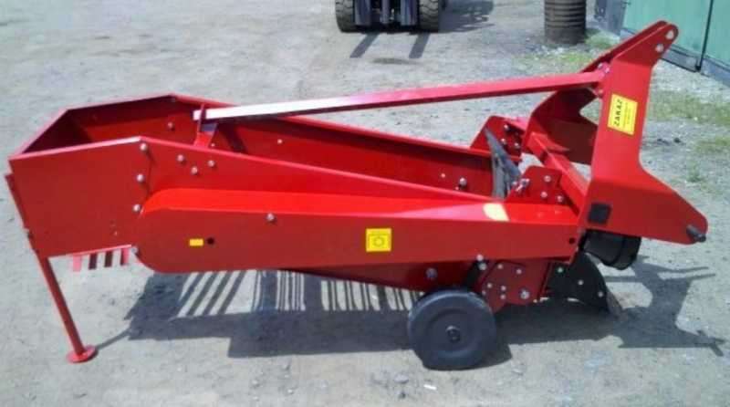 Картофелекопатель транспортерный однорядный