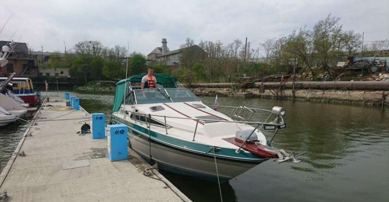 Продаю катер Sea Ray 268