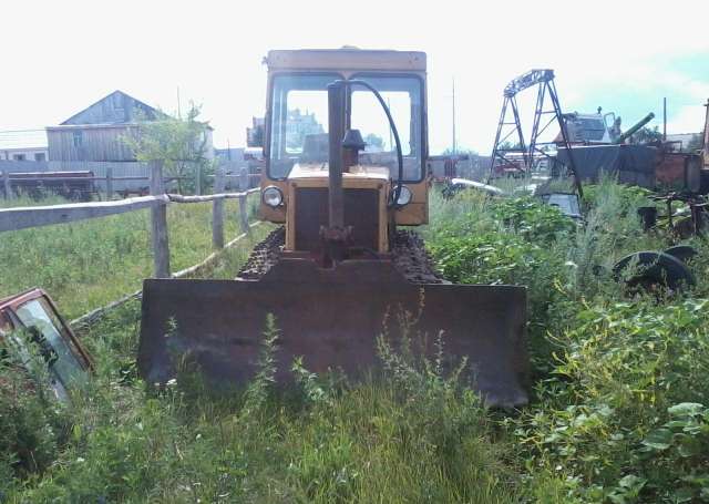 Гусеничный трактор Дт-75