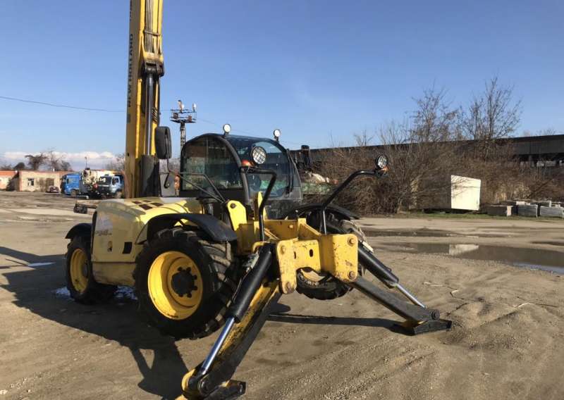 Телескопический погрузчик New holland lm1345 turbo