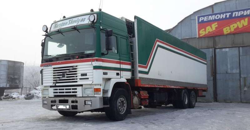 Volvo F-12 6x2
